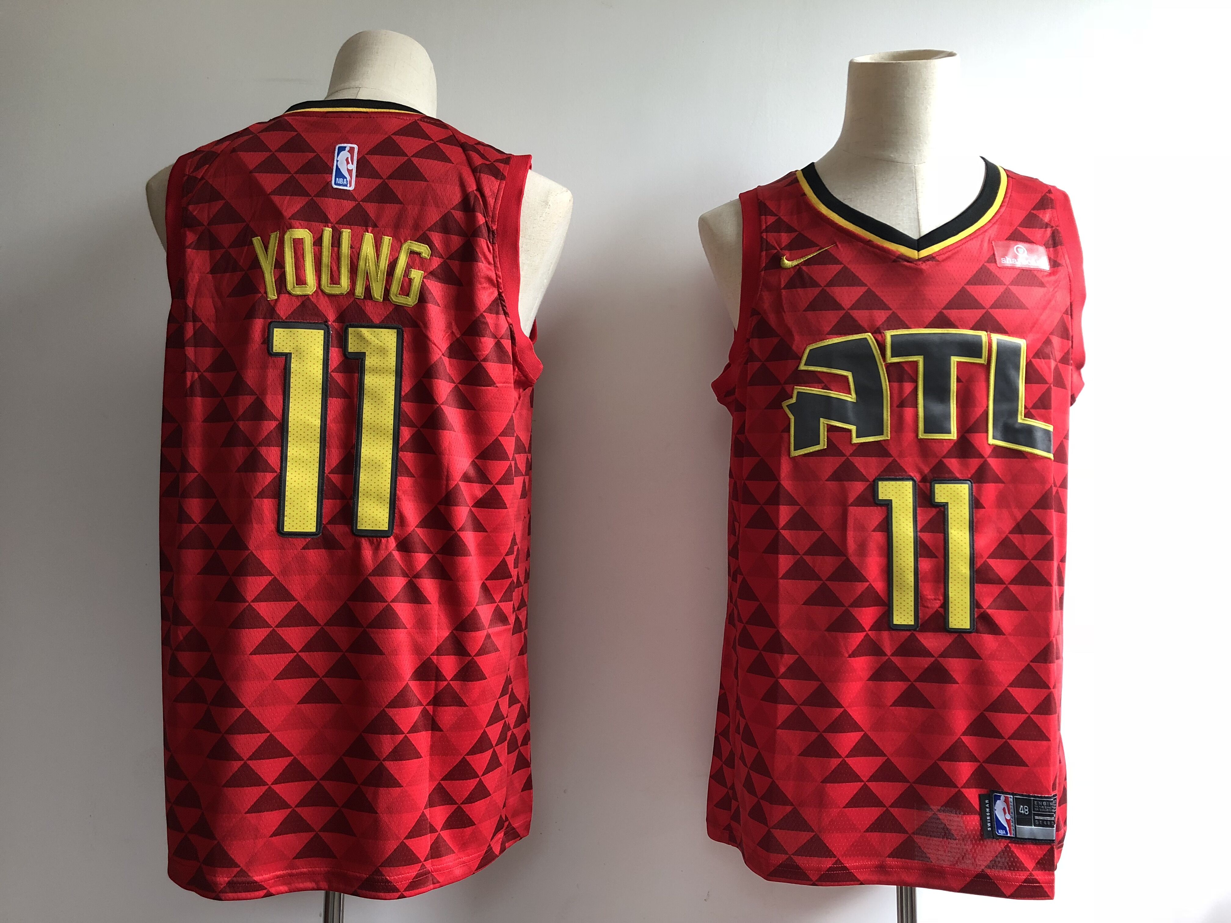 Men's Atlanta Hawks #11 Trae Young Red Swingman Stitched NBA Jersey