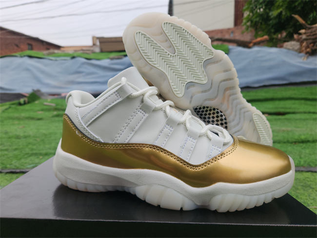 Men's Running weapon Air Jordan 11 White/Gold Shoes 123