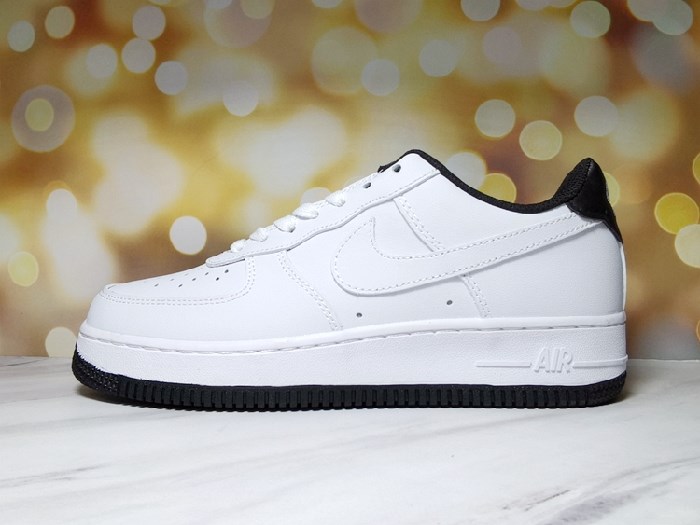 Women's Air Force 1 Black/White Shoes 0117