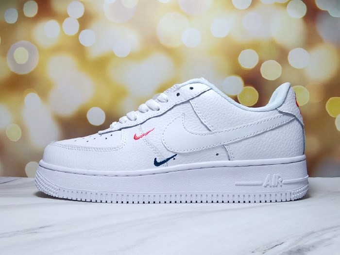 Women's Air Force 1 White Shoes 0197